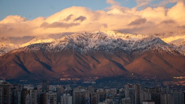 Chile gana el premio a Mejor Destino Internacional en los Forbes Travel Awards 2026