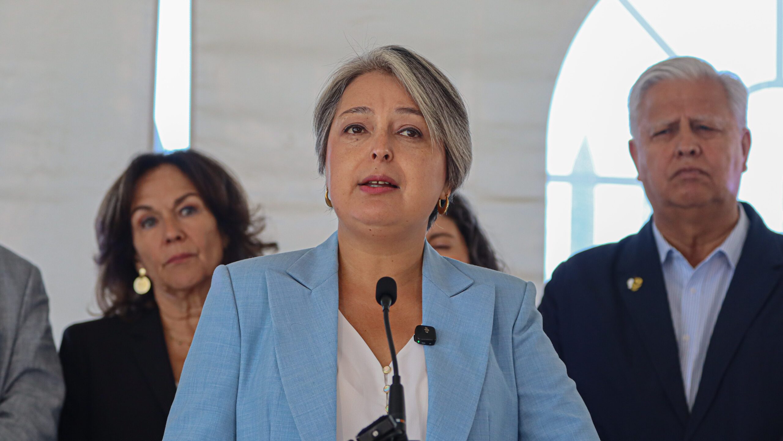 Jara acusa que Kast gobierna “como una ultraderecha” y que no ha impulsado la agenda que prometió al país