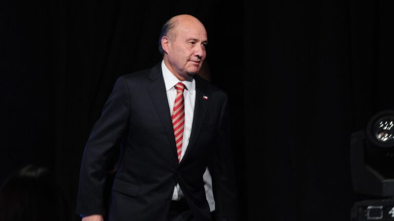 Ministro Jorge Quiroz pone énfasis en “reordenar las finanzas públicas” e impulsar el 