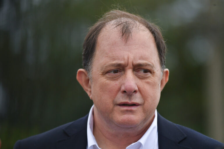 Poduje arremete contra gestión del Gobierno por avance en reconstrucción: 