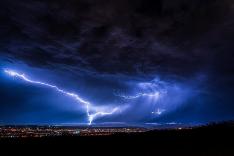 Advierten probables tormentas eléctricas en cuatro regiones del centro del país durante este domingo