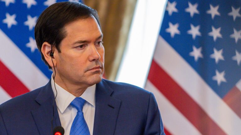 Marco Rubio afirma que el objetivo de EE.UU. en Irán es “eliminar la amenaza de los misiles balísticos de corto alcance”