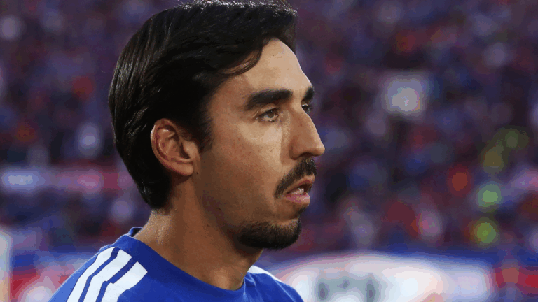 Francisco Meneghini deja de ser entrenador de Universidad de Chile en medio de críticas